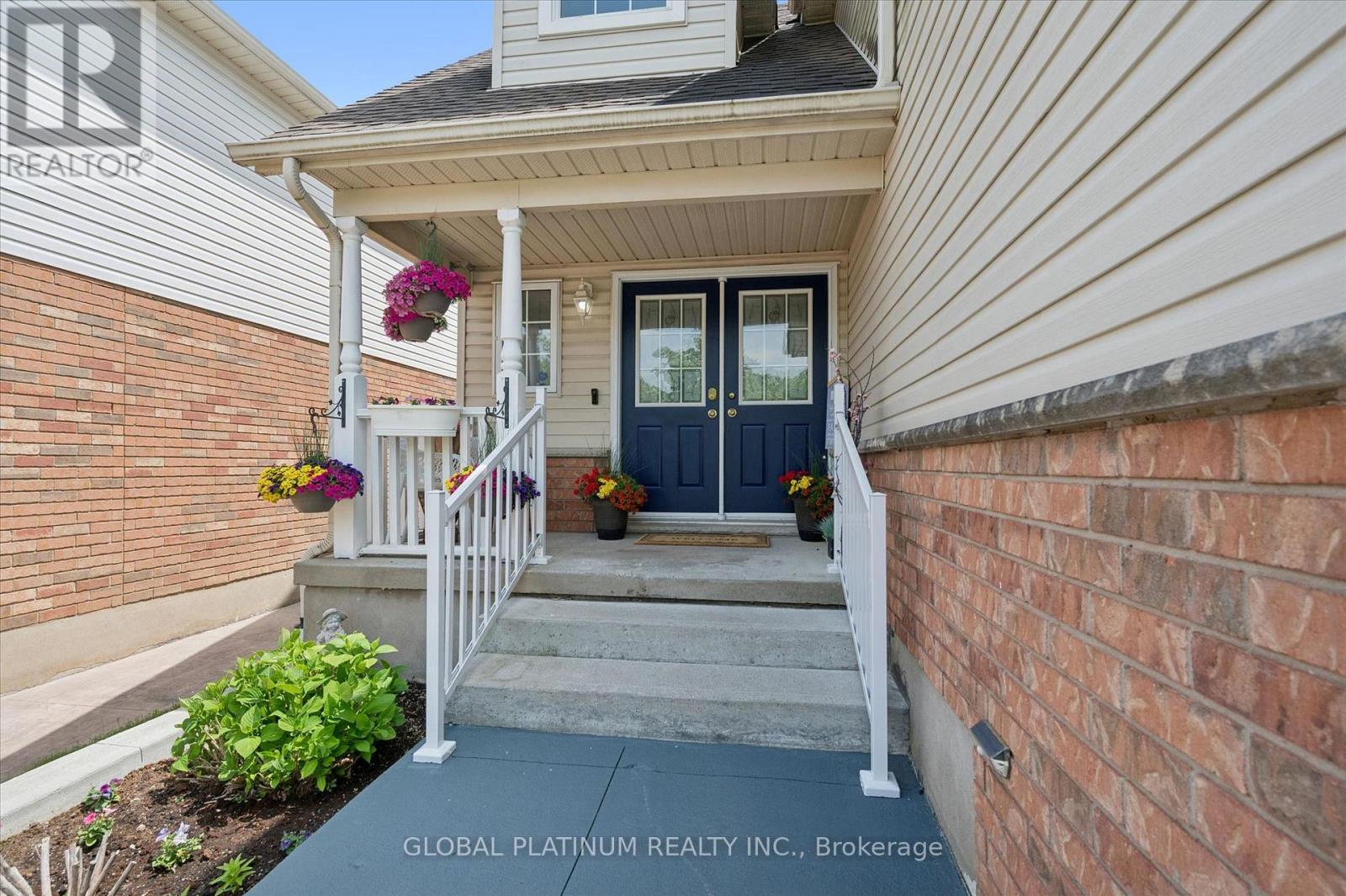244 DOON SOUTH DRIVE - 3