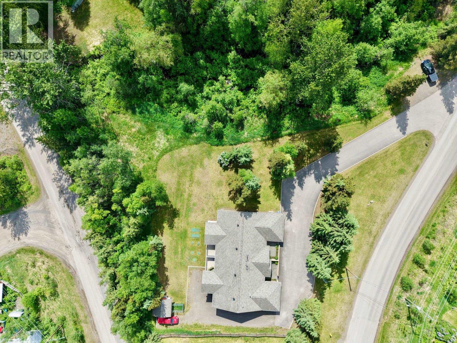 #A-B 3640 VICTORIA DRIVE - 40