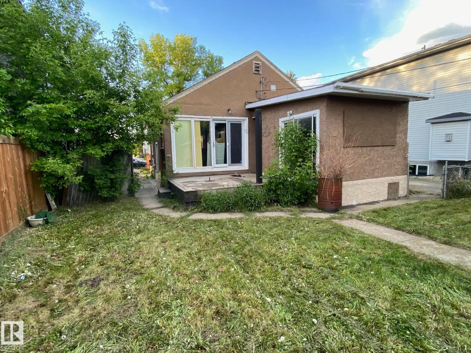 9143 78 AV NW — photo 10