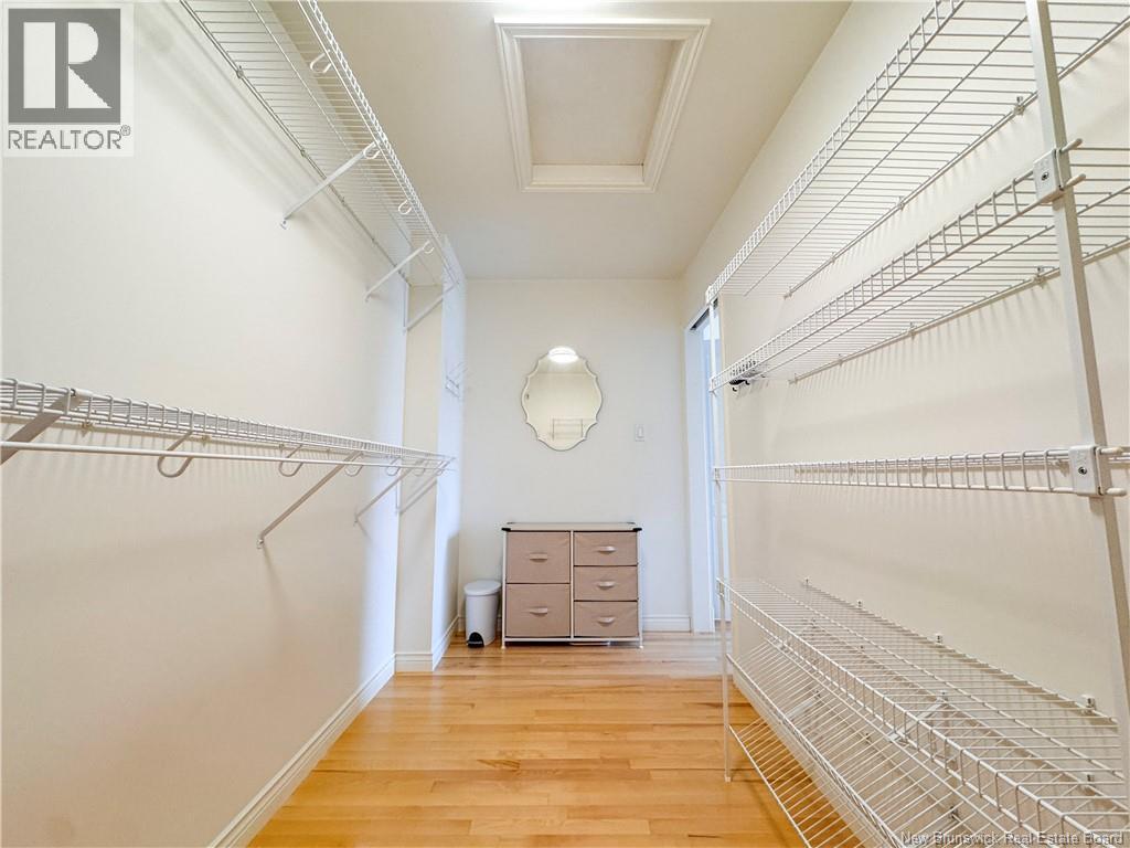 6 Willowdale Court - 22