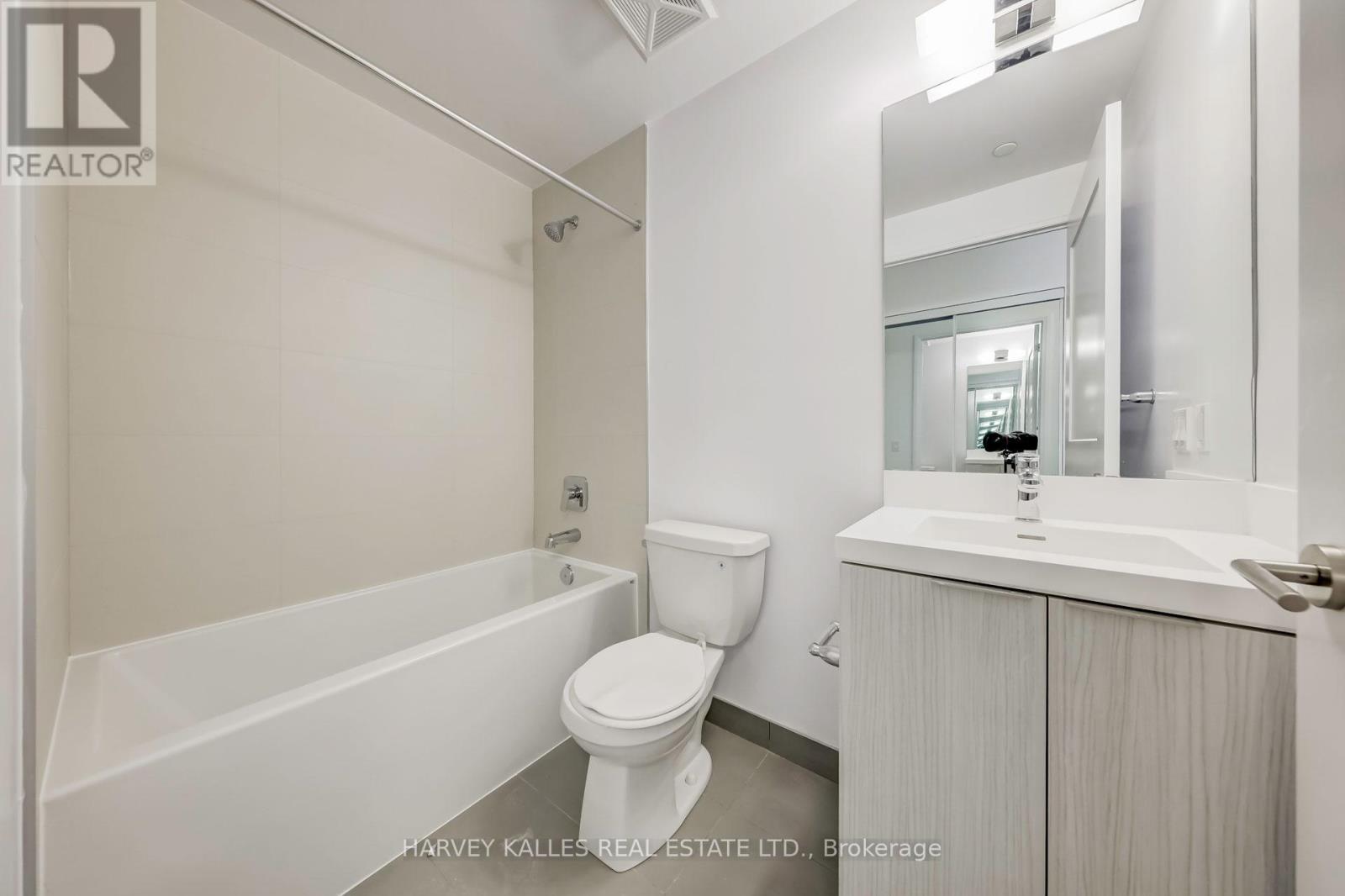 #LPH17 50 DUNFIELD STREET - 19