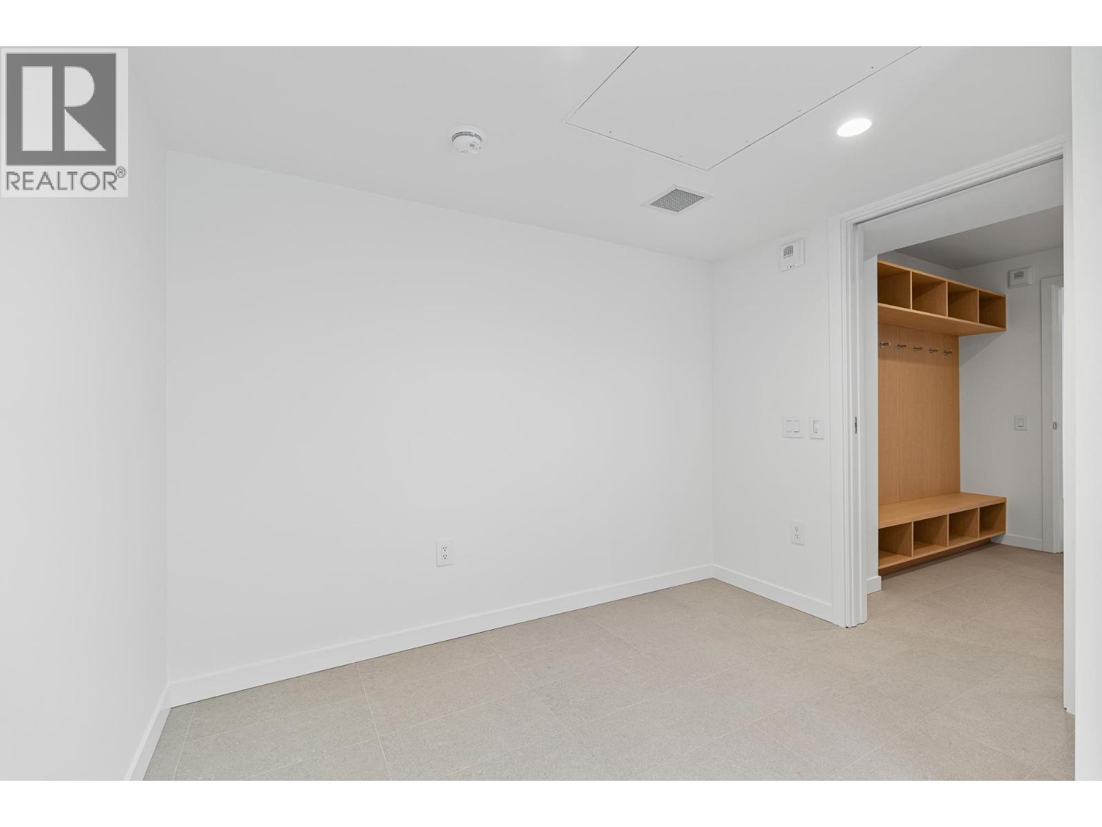 1100 3963 UPLANDS WAY, West Vancouver