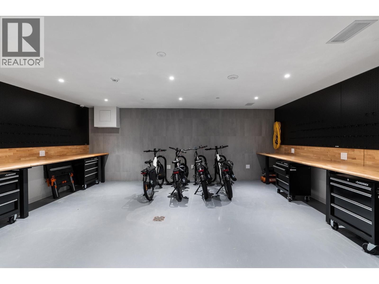 1100 3963 UPLANDS WAY, West Vancouver