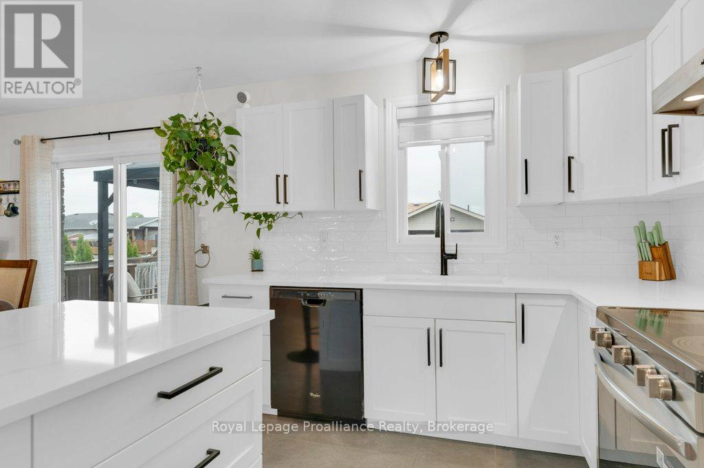 35 RIDGEVIEW LANE - 17