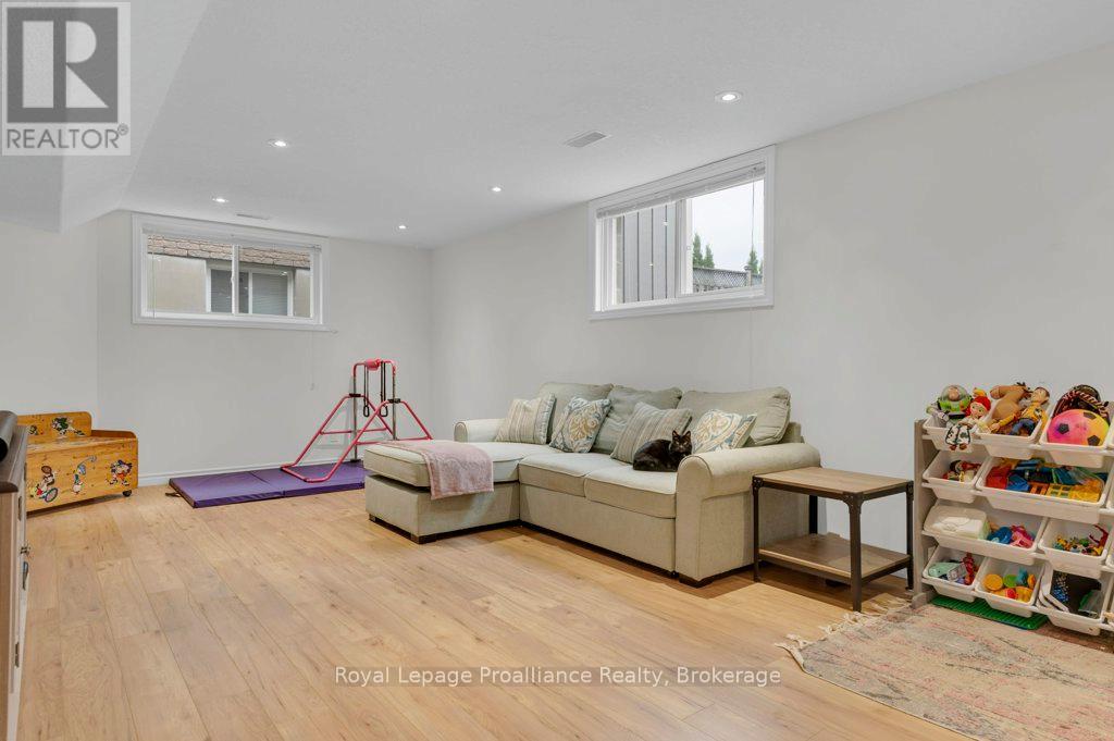 35 RIDGEVIEW LANE - 25