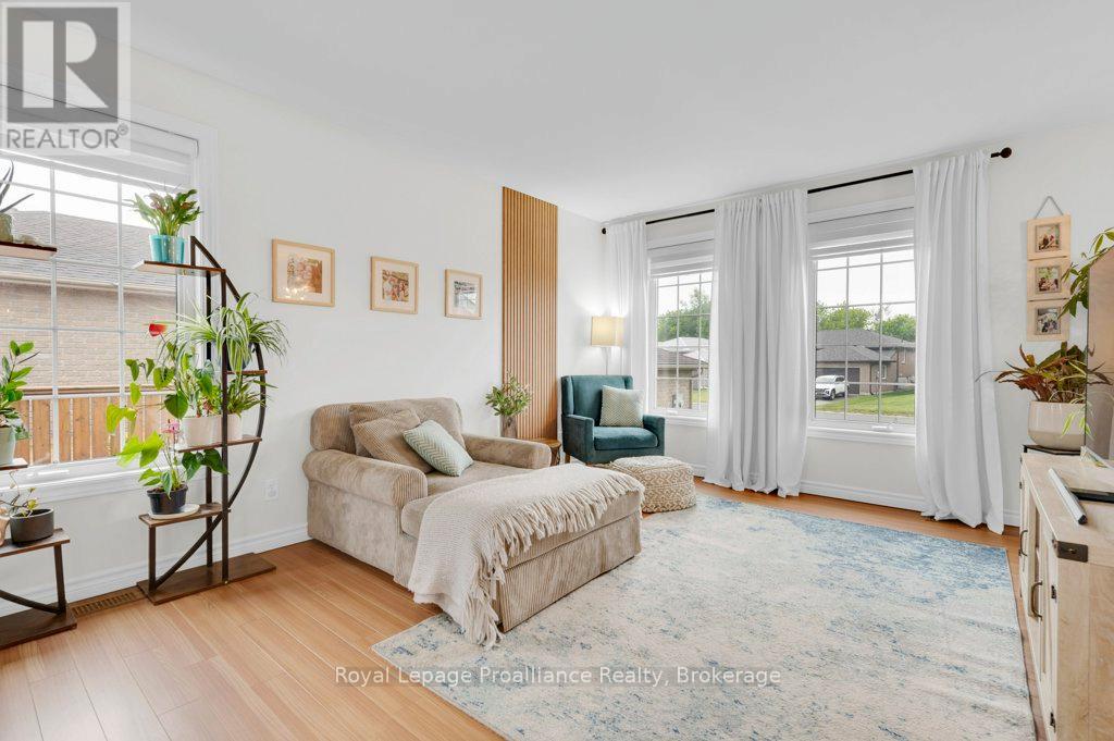 35 RIDGEVIEW LANE - 8