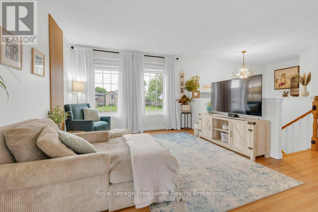 35 RIDGEVIEW LANE - 9