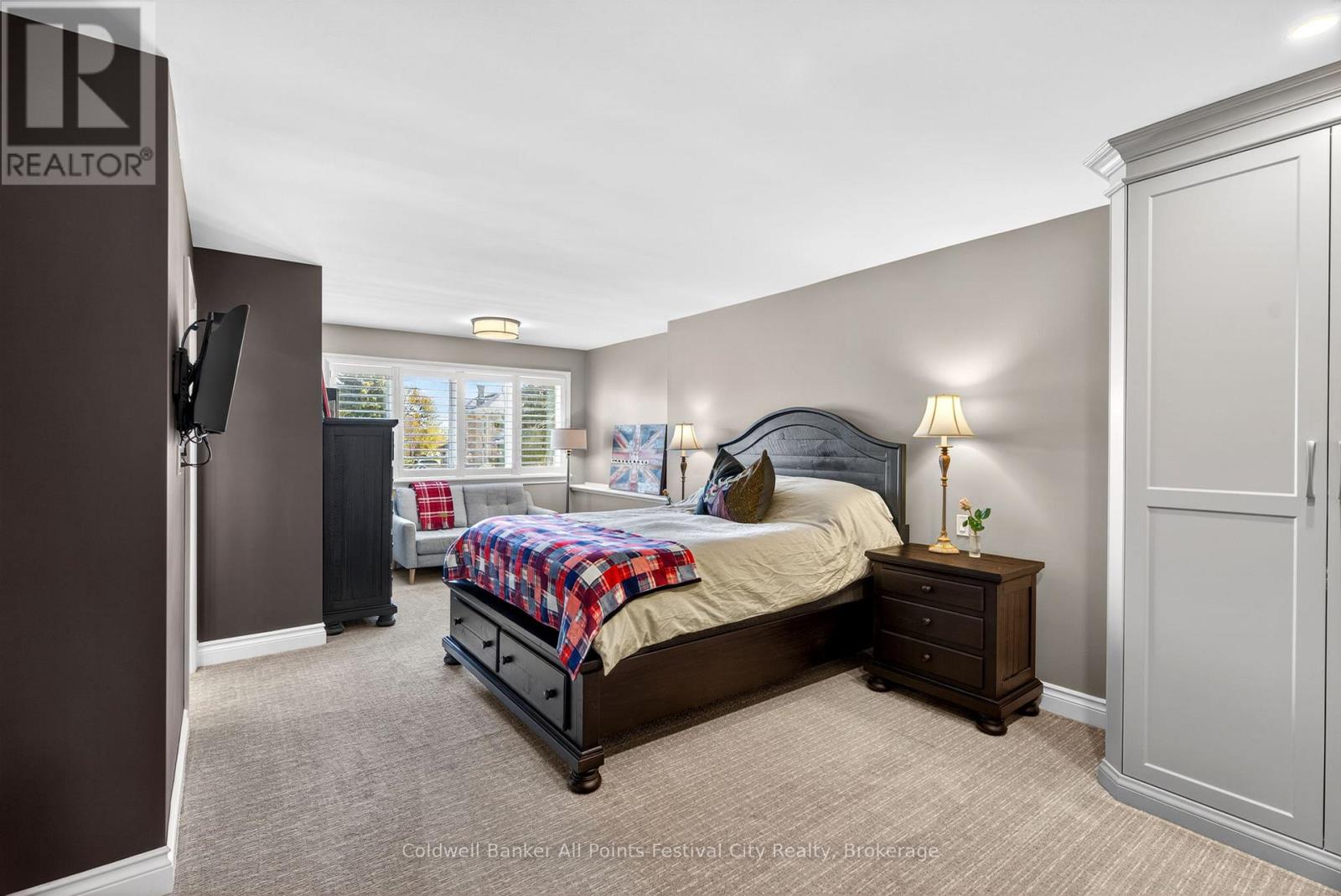 259 DINSLEY STREET - 19