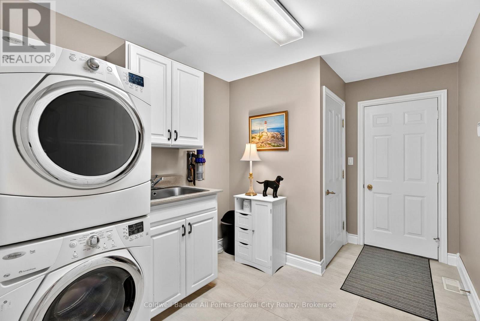 259 DINSLEY STREET - 20