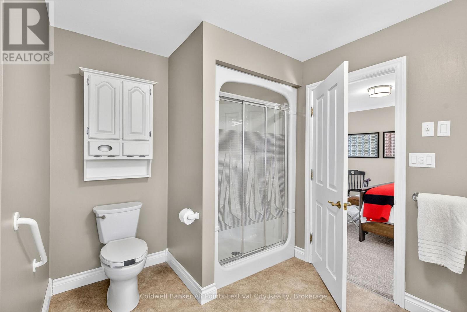 259 DINSLEY STREET - 26