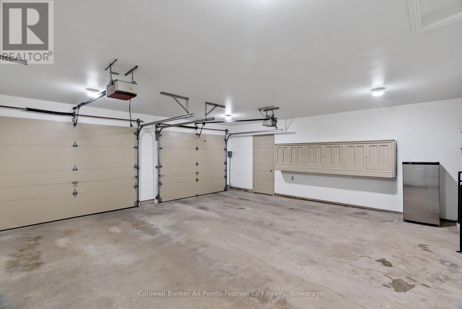 259 DINSLEY STREET - 39