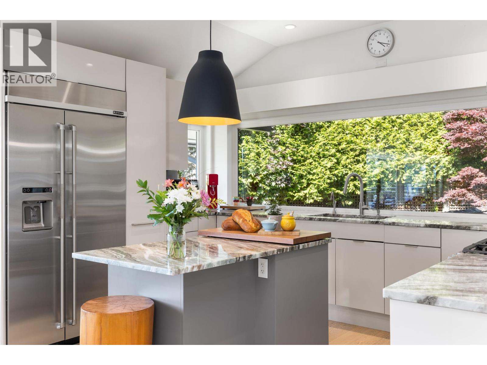 6485 MADRONA CRESCENT, West Vancouver