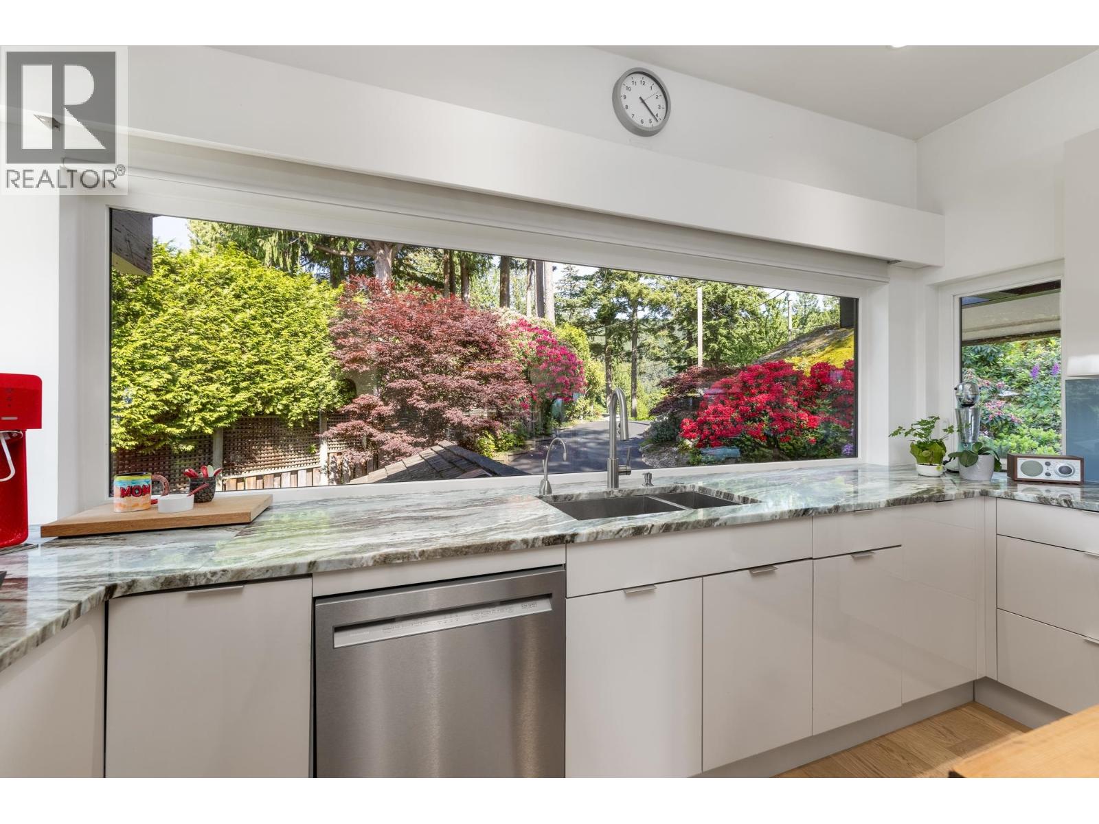 6485 MADRONA CRESCENT, West Vancouver