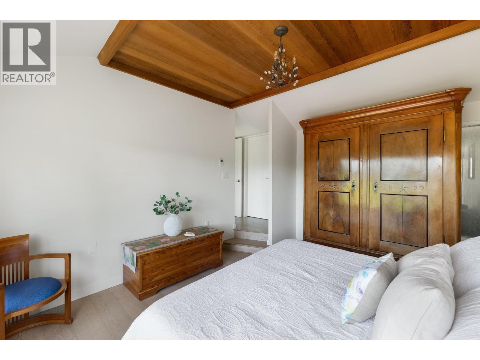 6485 MADRONA CRESCENT, West Vancouver
