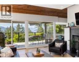 6485 Madrona Crescent, West Vancouver, BC V7W2J7 Photo 16