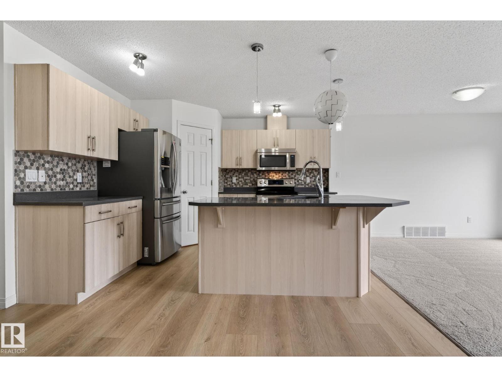 3806 POWELL WD SW - 17