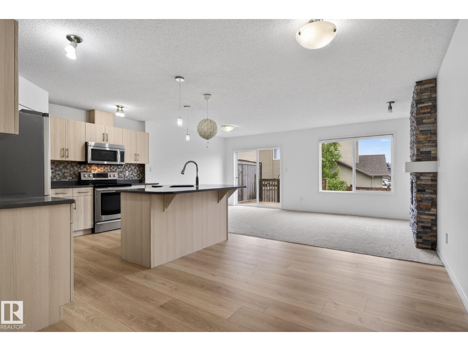 3806 POWELL WD SW - 18