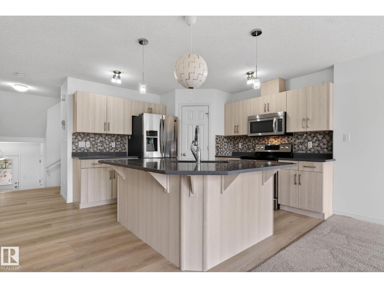 3806 POWELL WD SW - 27