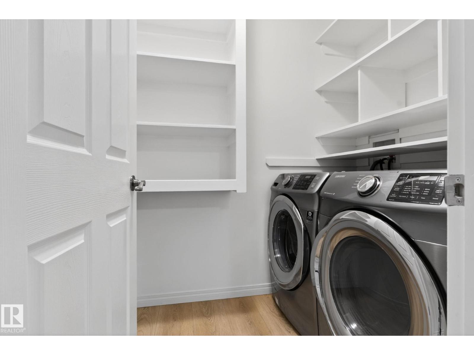 3806 POWELL WD SW - 42