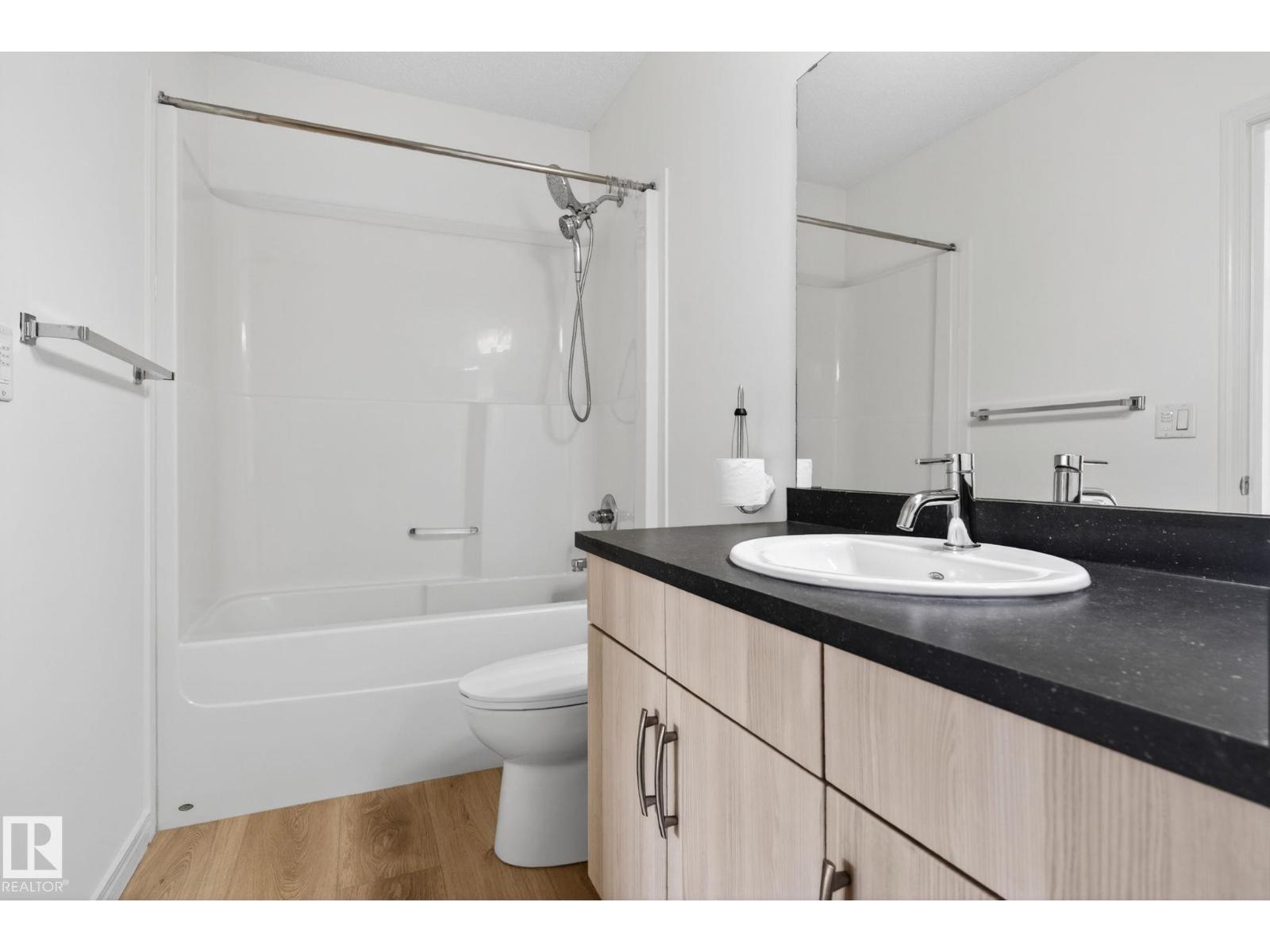 3806 POWELL WD SW - 47