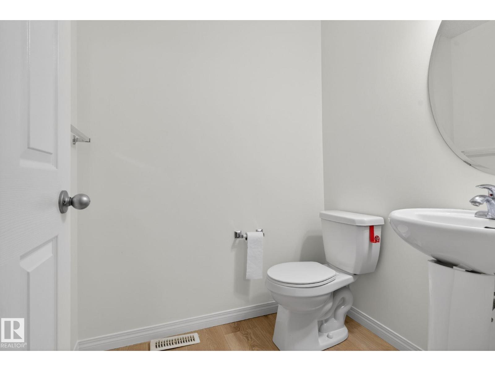 3806 POWELL WD SW - 50