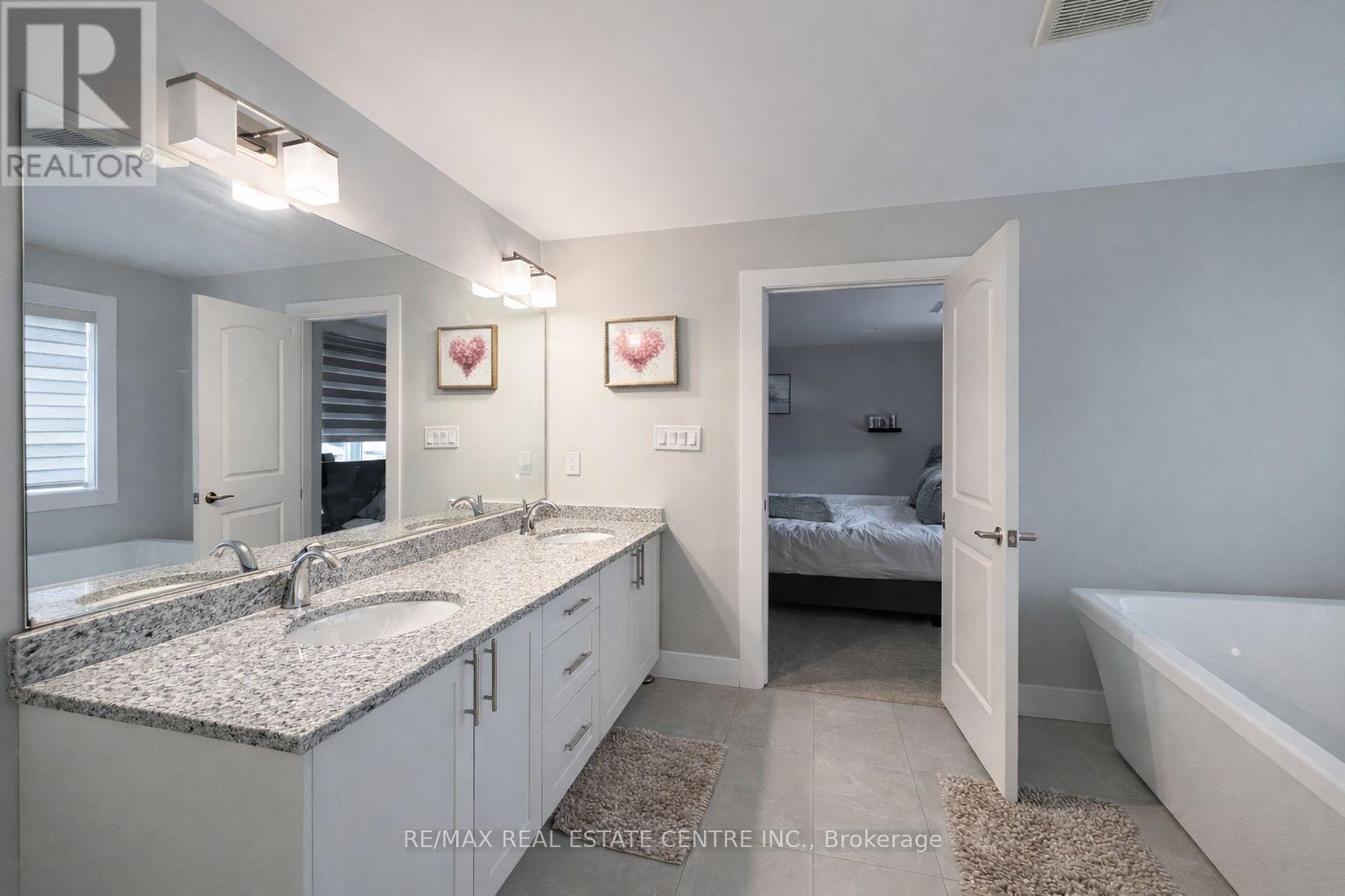 54 WAYSIDE LANE - 14