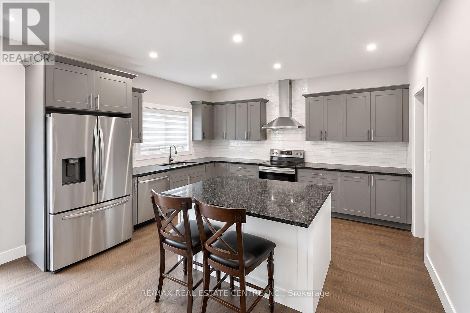 54 WAYSIDE LANE - 5