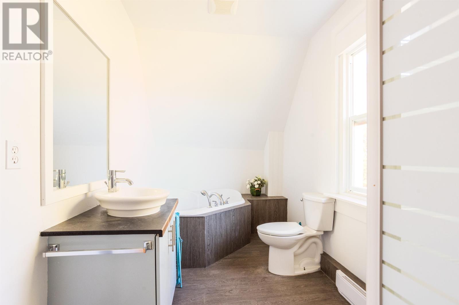 3293 Fort Augustus Road - 22