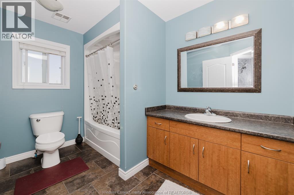 3068 TROUP CRESCENT - 15