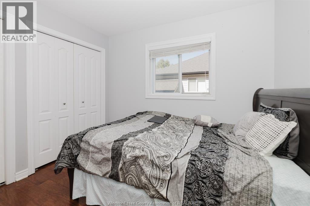3068 TROUP CRESCENT - 16