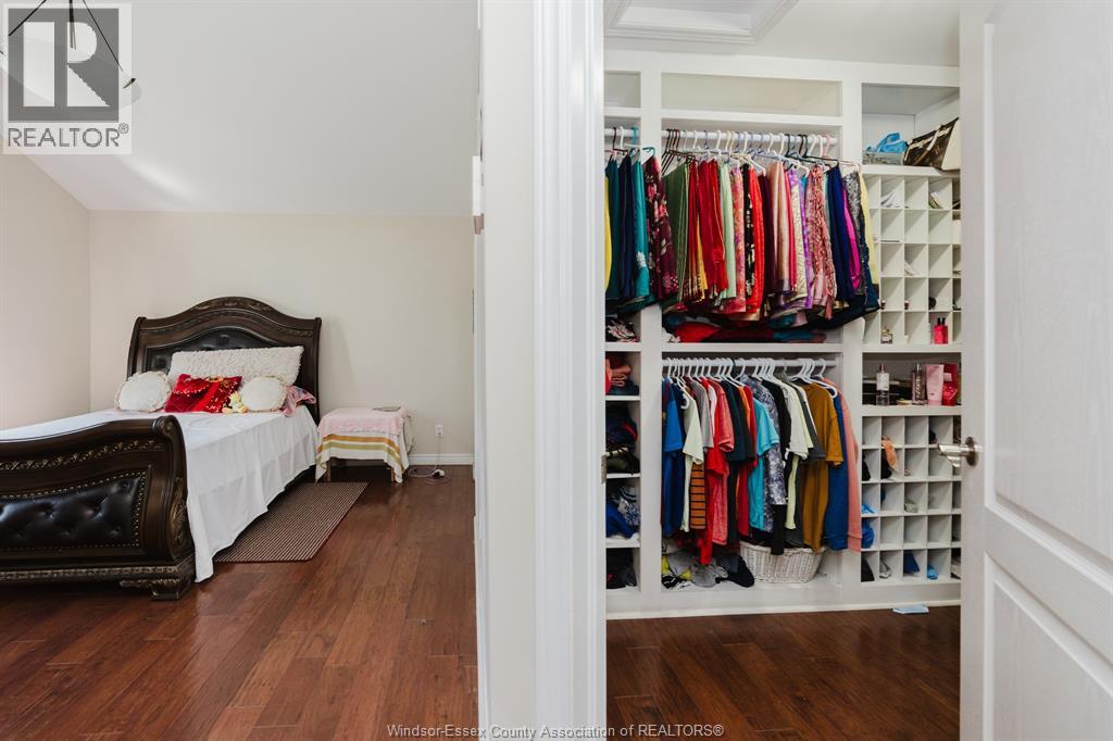 3068 TROUP CRESCENT - 22