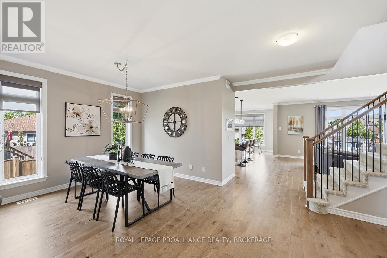 561 SAVANNAH COURT - 9
