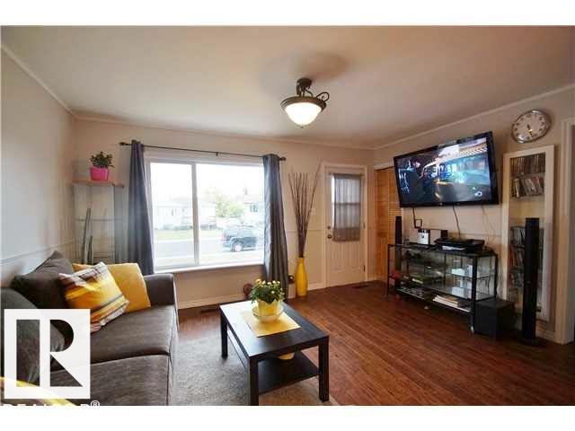 9815 160 ST NW - 2