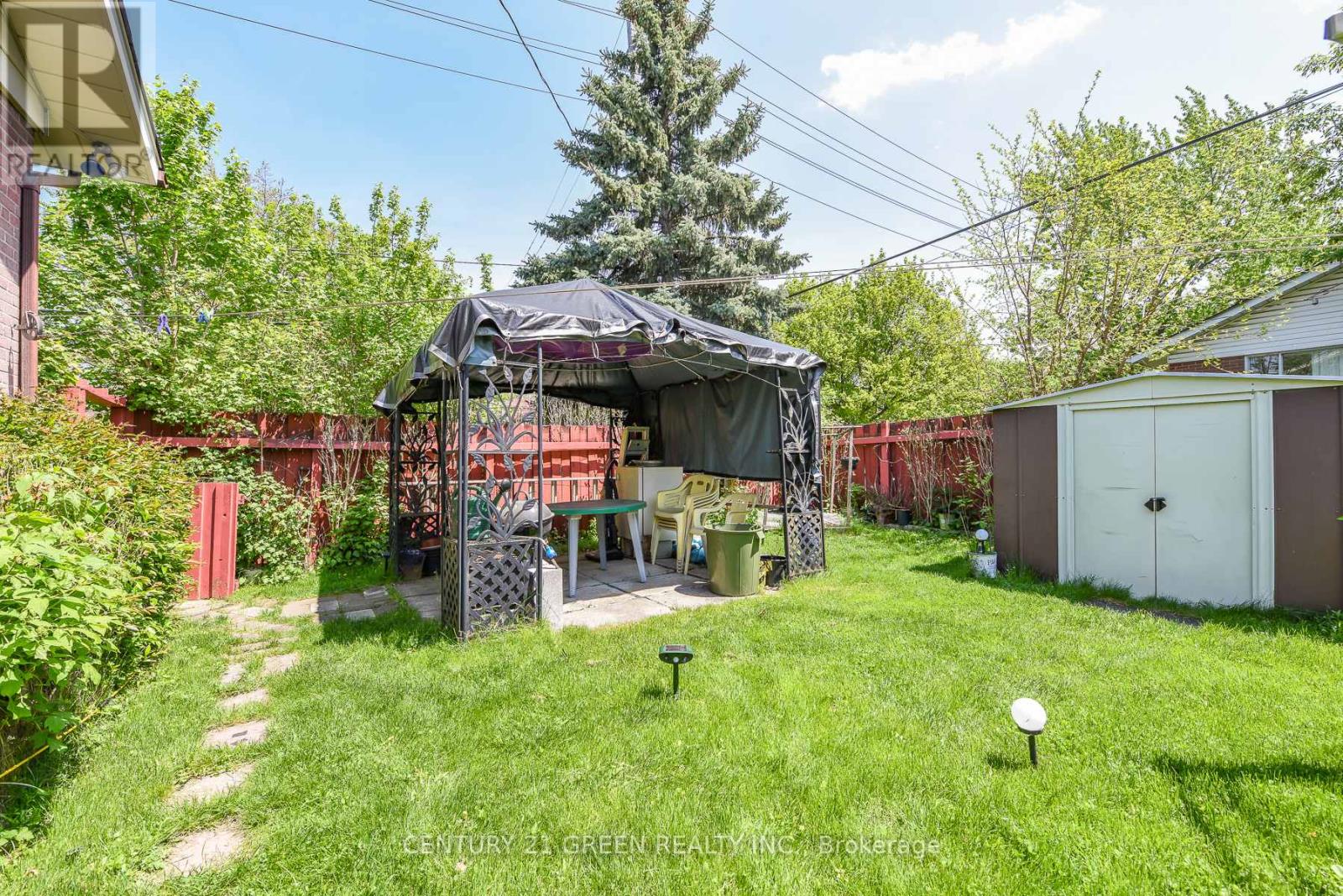19 ERIKSDALE ROAD - 20