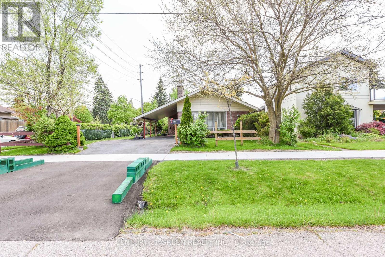 19 ERIKSDALE ROAD - 35
