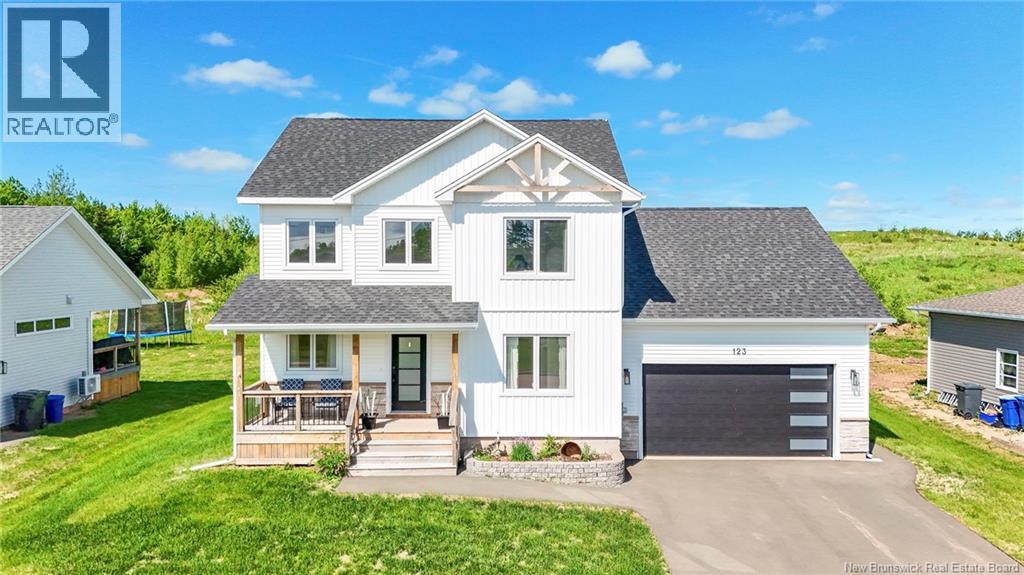 123 King's Bridge Boulevard - 1