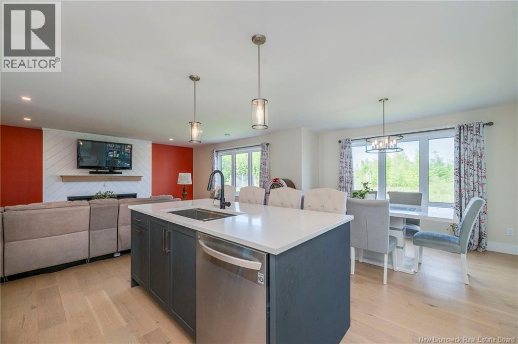 123 King's Bridge Boulevard - 19
