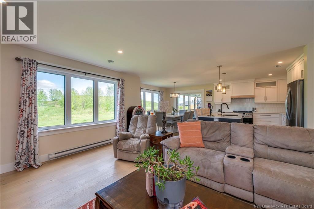 123 King's Bridge Boulevard - 23