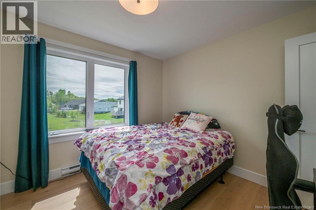 123 King's Bridge Boulevard - 28