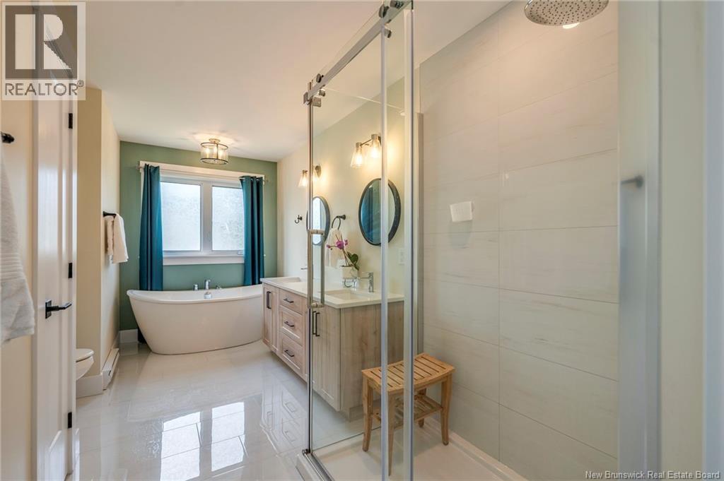 123 King's Bridge Boulevard - 36