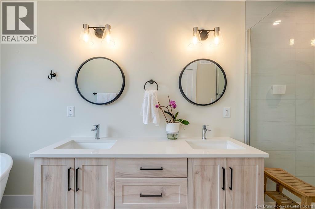 123 King's Bridge Boulevard - 37