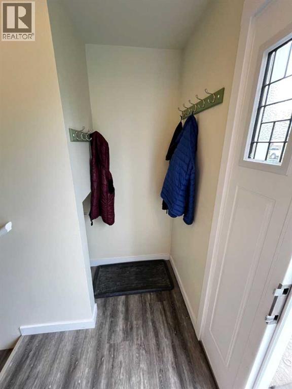 2307 47 Avenue — photo 11