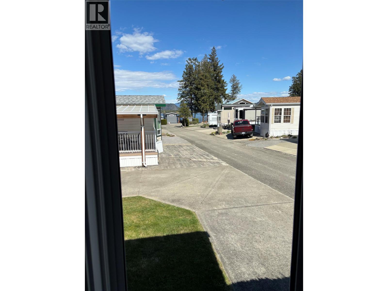 #30 667 Waverly Park Frontage Road - 11