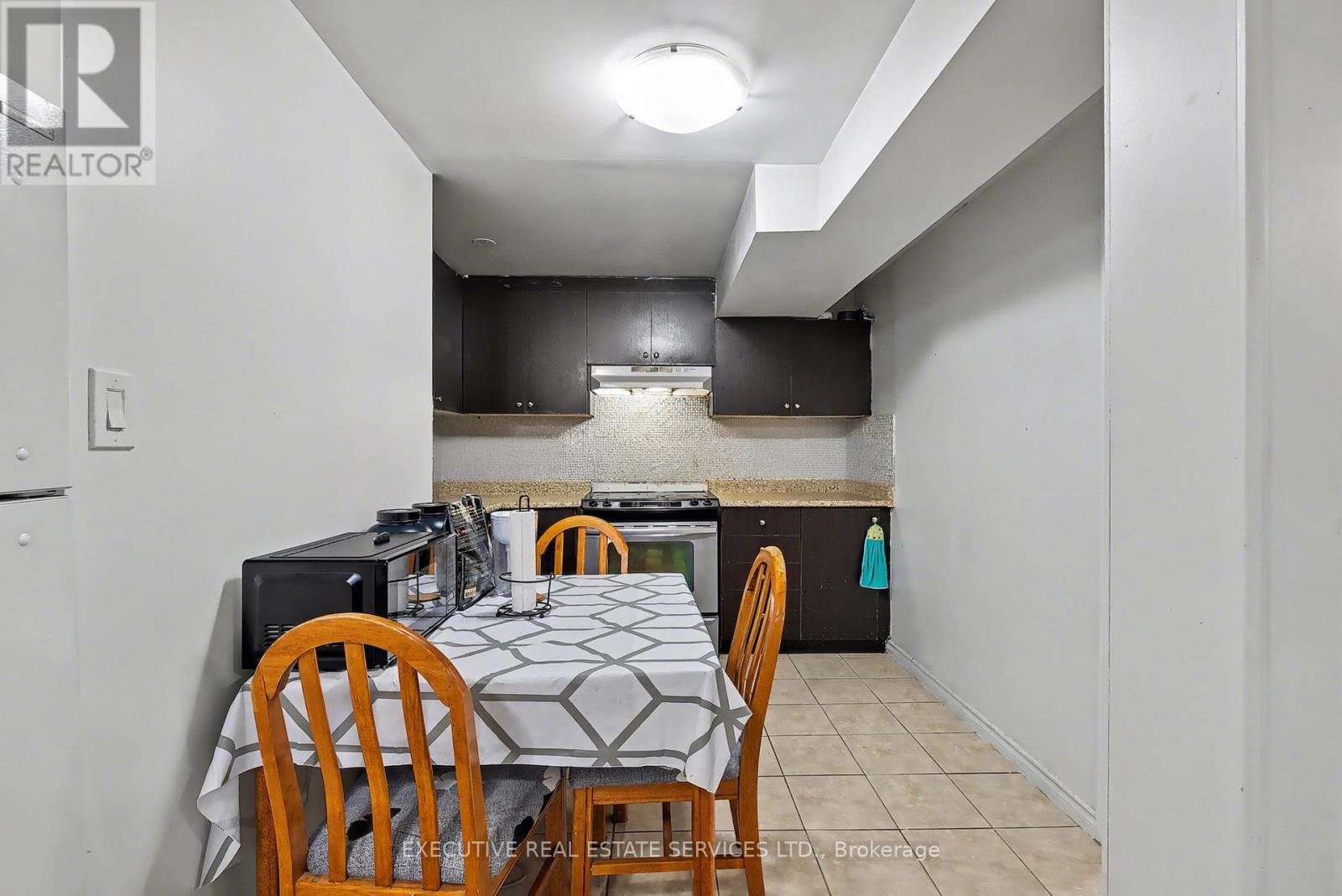 224 FLEMING ROAD - 41