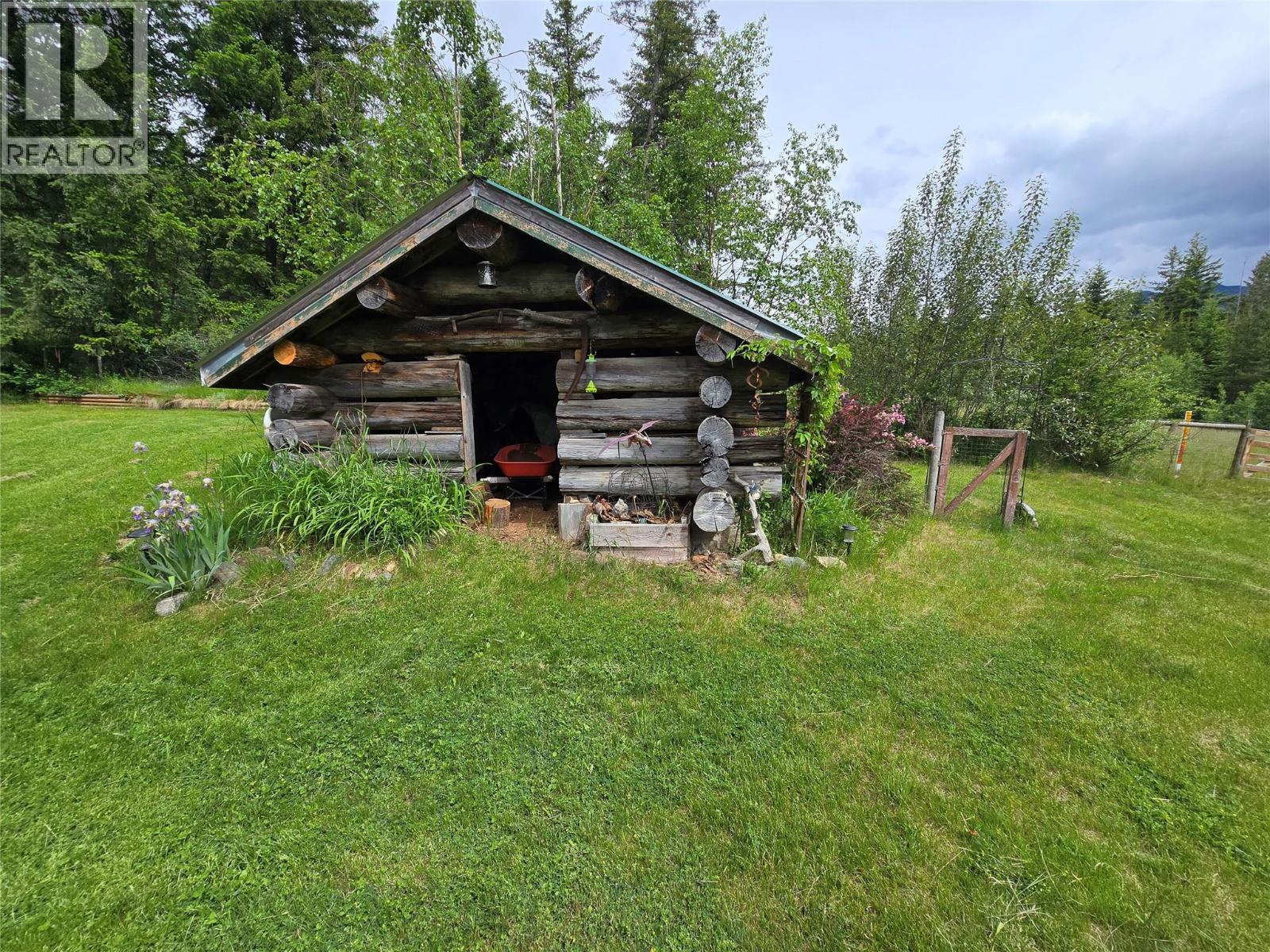 2492 LLOYD Road - 24