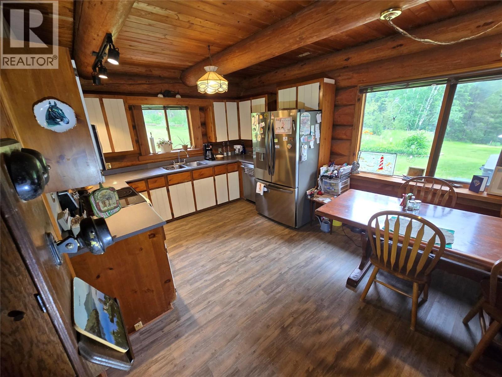 2492 LLOYD Road - 5