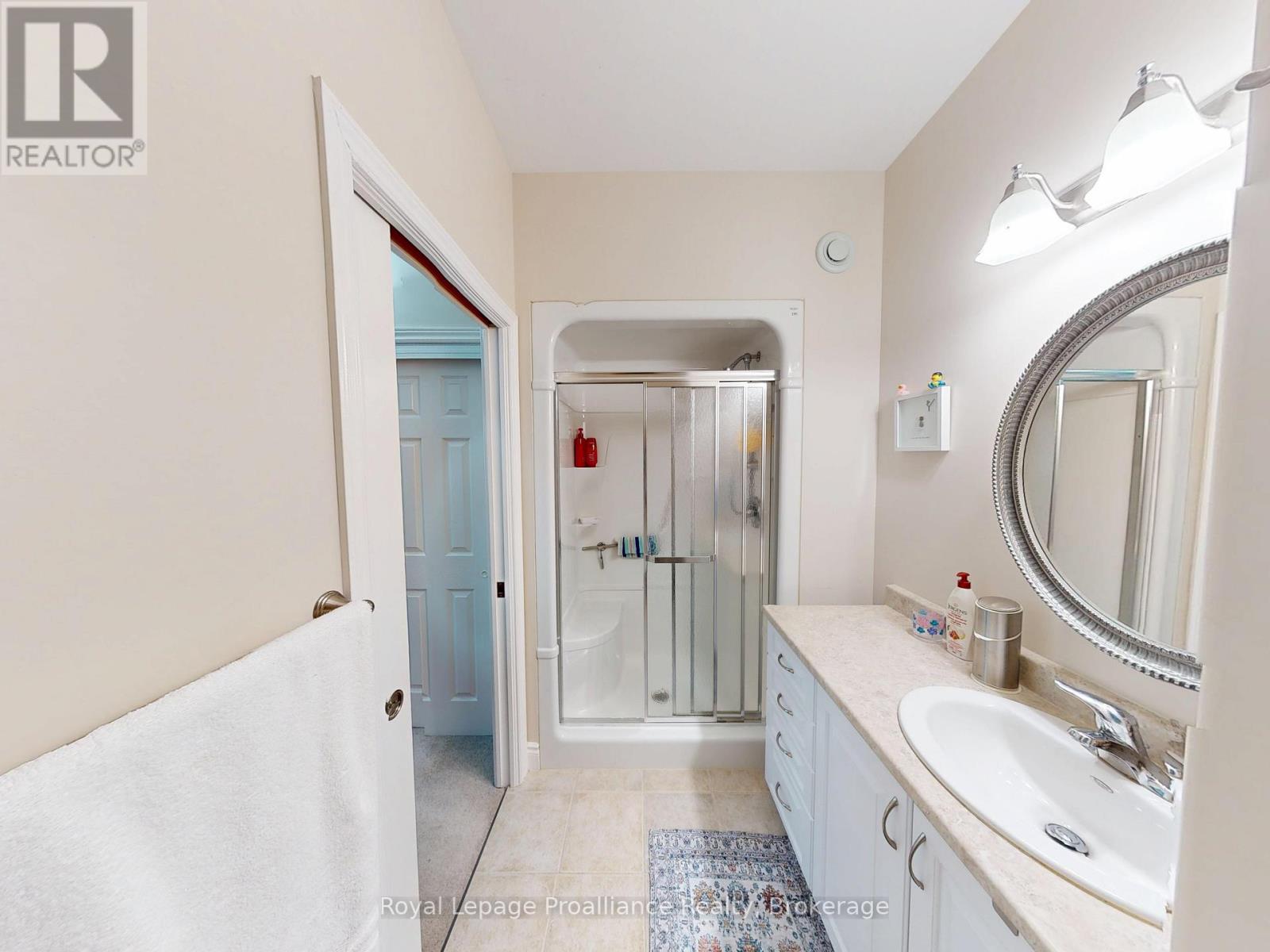 #2 16 LANE AVENUE - 18