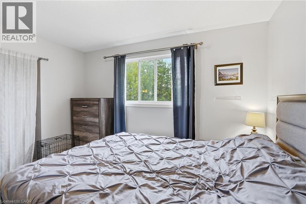 593 GREY Street - 20