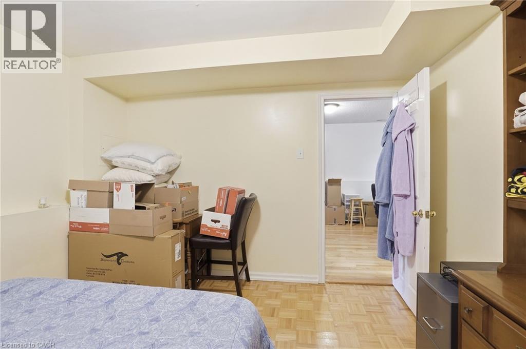 593 GREY Street - 34