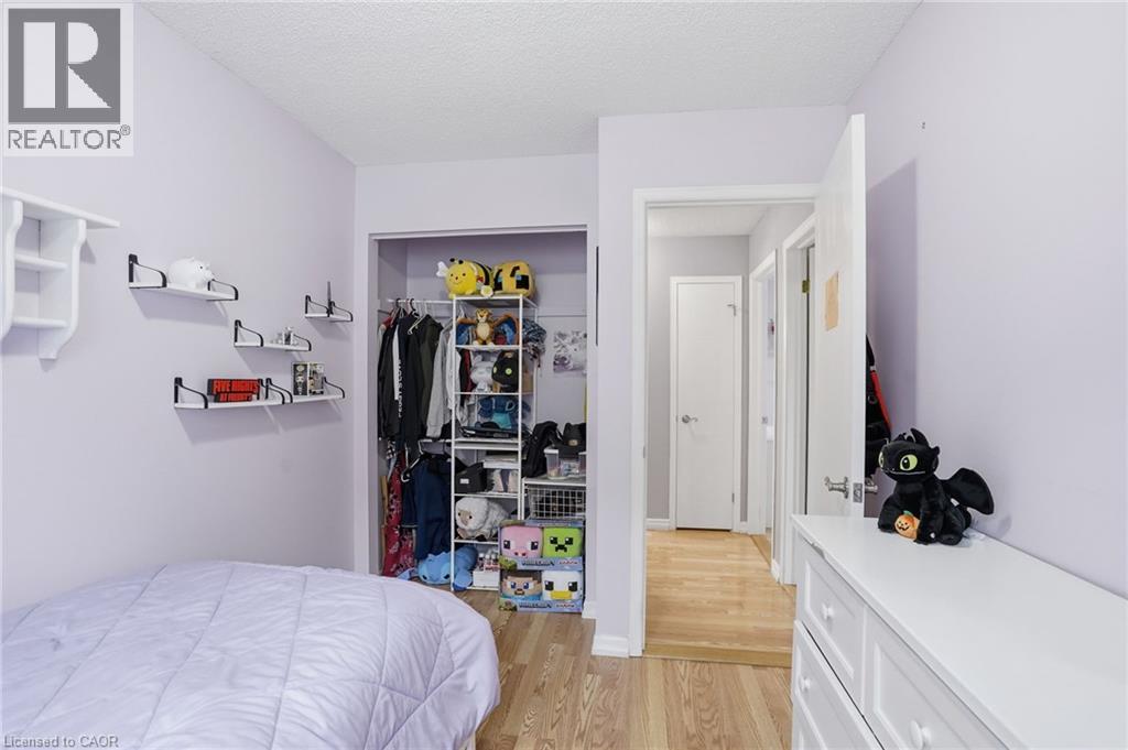 593 GREY Street - 23